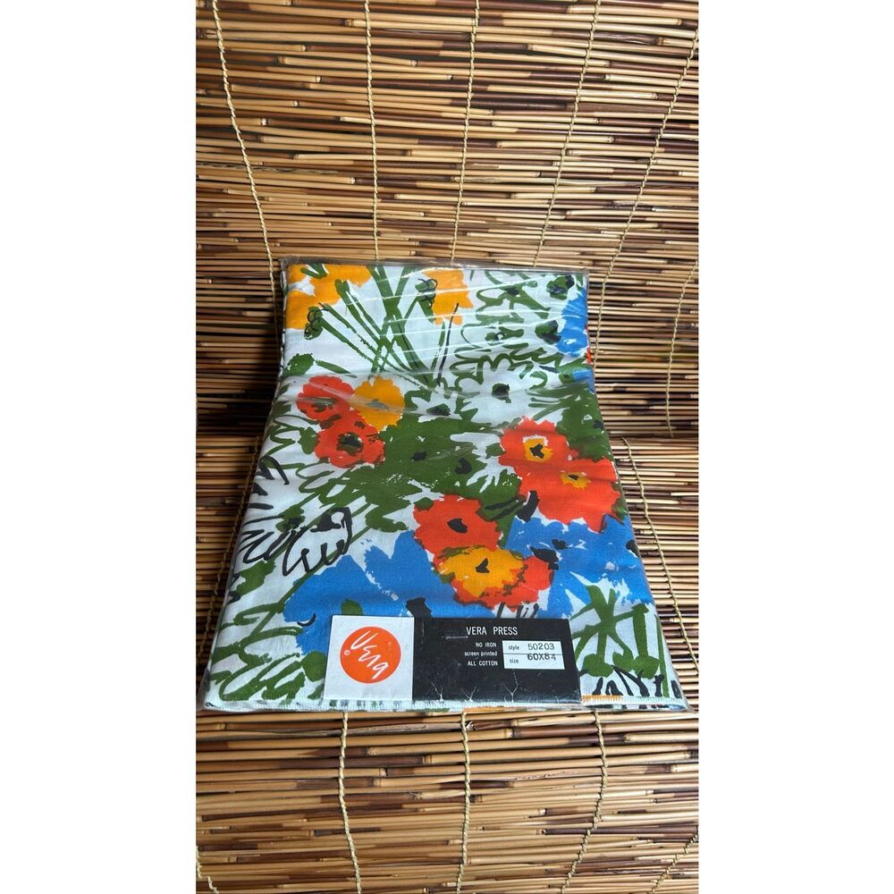 VERA NEUMANN Press Style 50203 60x84 Vintage NIP Tablecloth Bright Floral Colors